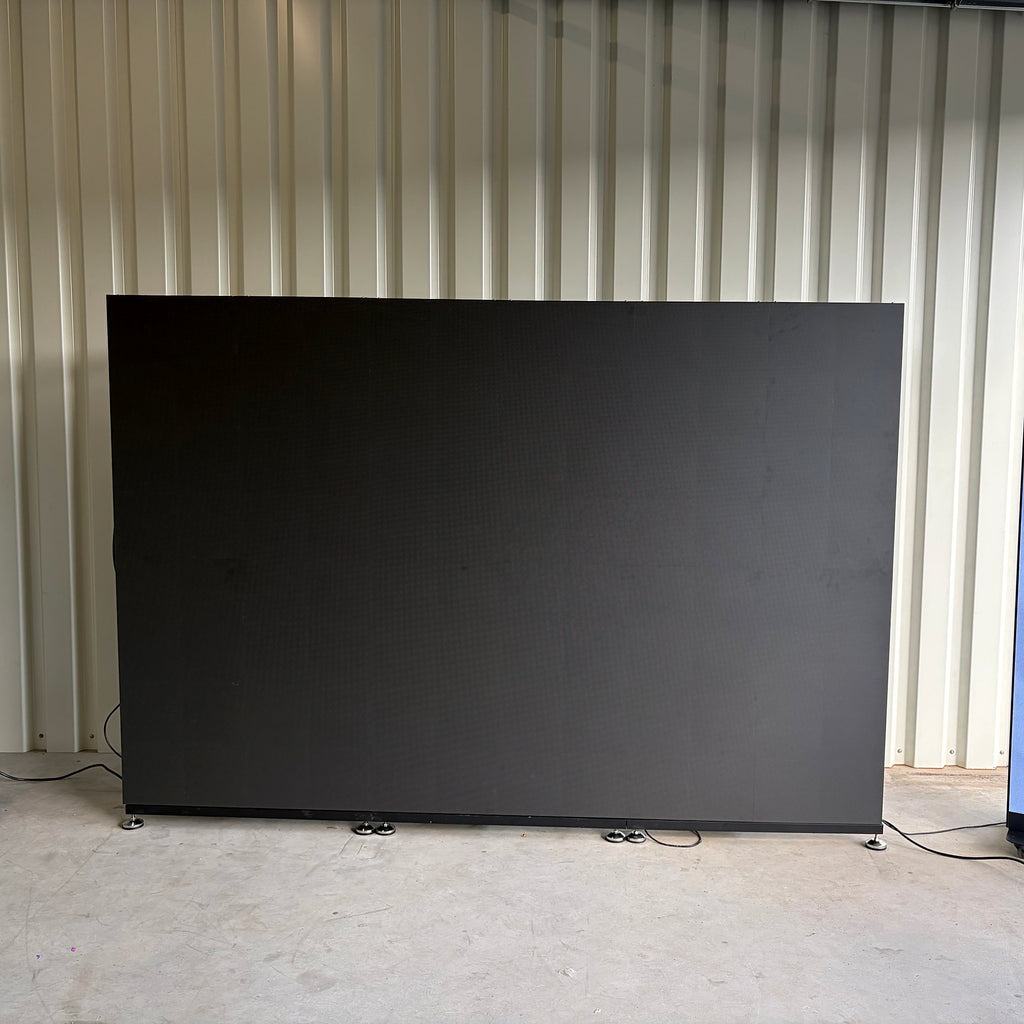 Assembled LED wall P2.97 in a workshop hall, unlit content